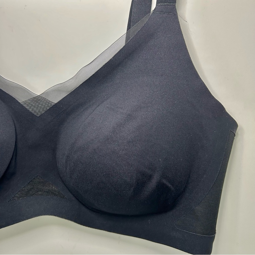 Women's Wire Free CrossOver Black Mesh Bra Size 1X - Picture 4 of 16